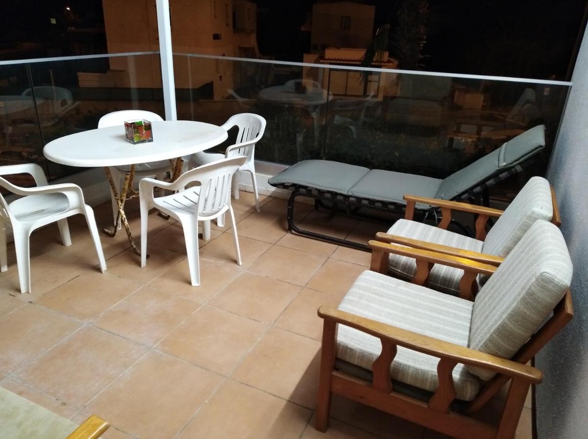 Larnaca, Pervolia 1 Bedroom Seaside Apartment Eksteriør billede